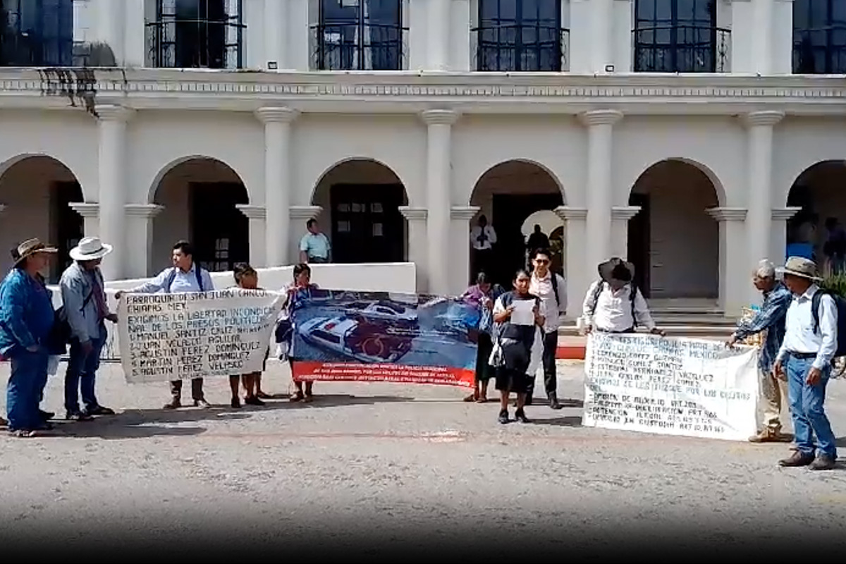 Exigimos Al Tribunal Superior De Justicia De Chiapas La Libertad De Los Cinco Defensores